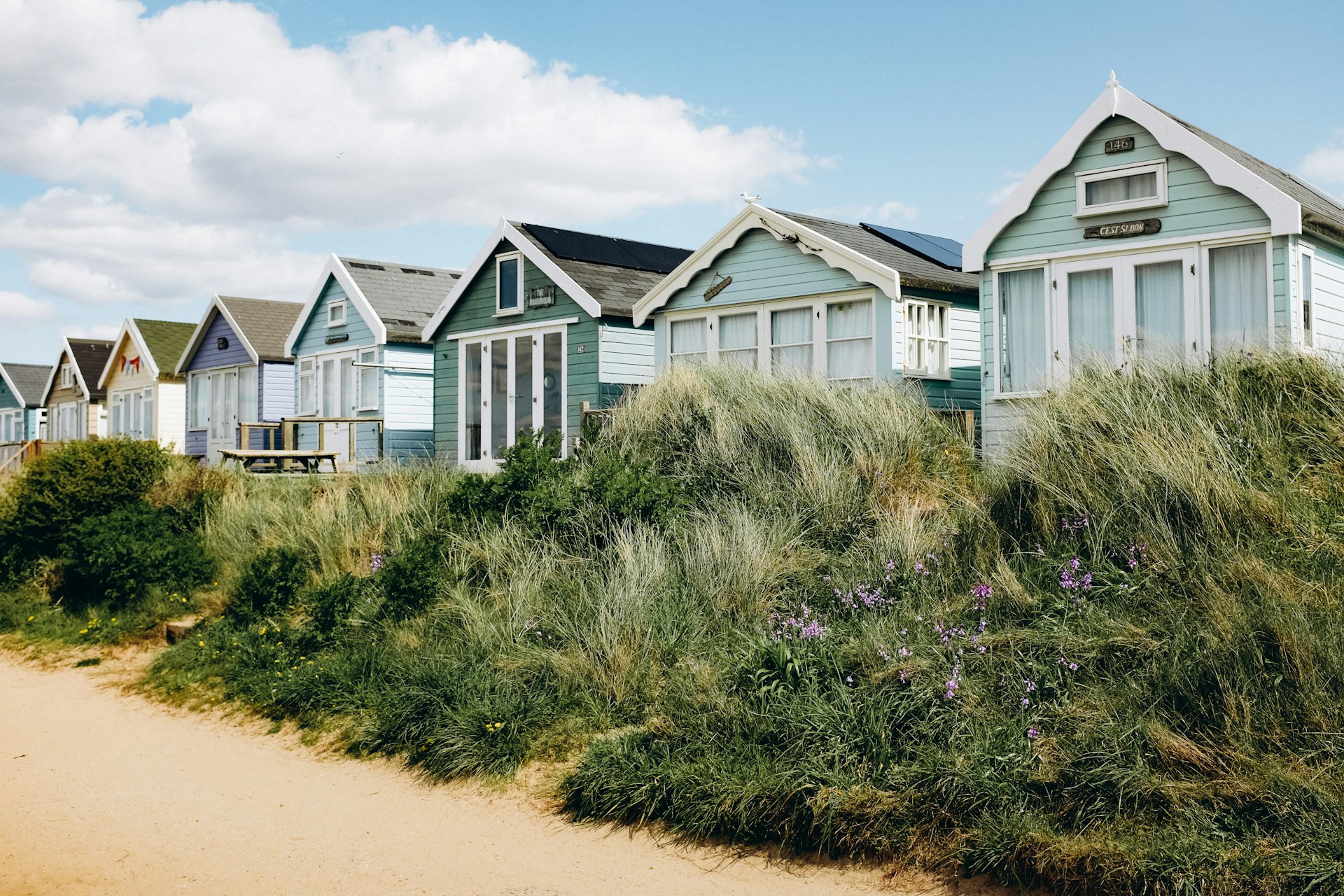 mudeford beach huts