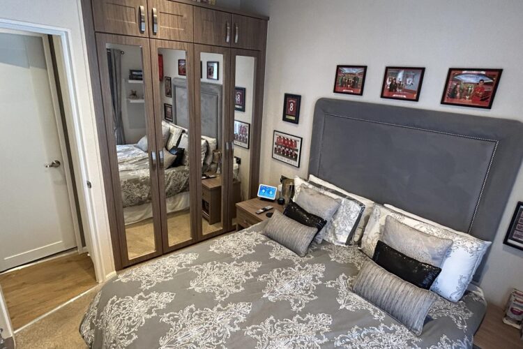 pemberton glendale platinum bedroom and wardrobe