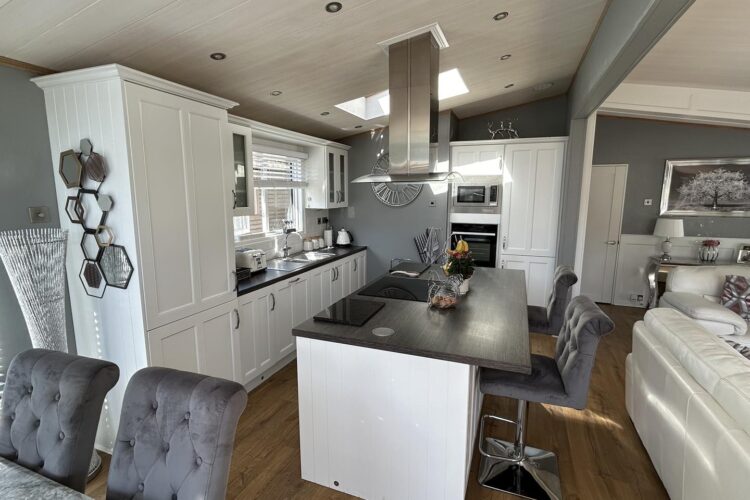 pemberton glendale platinum kitchen diner