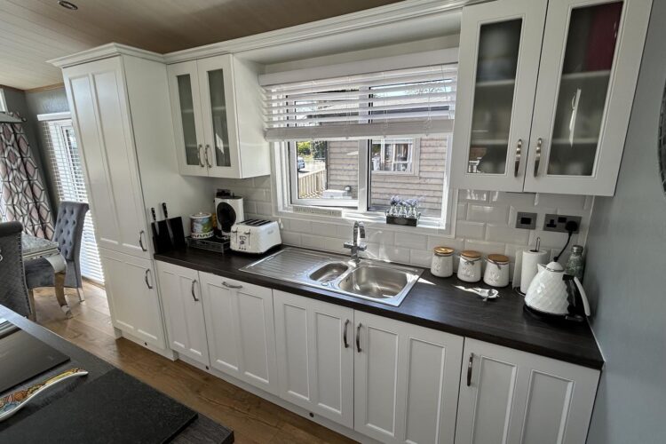 pemberton glendale platinum sink