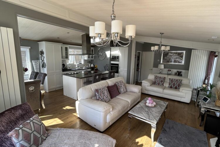 pemberton glendale platinum open plan living area